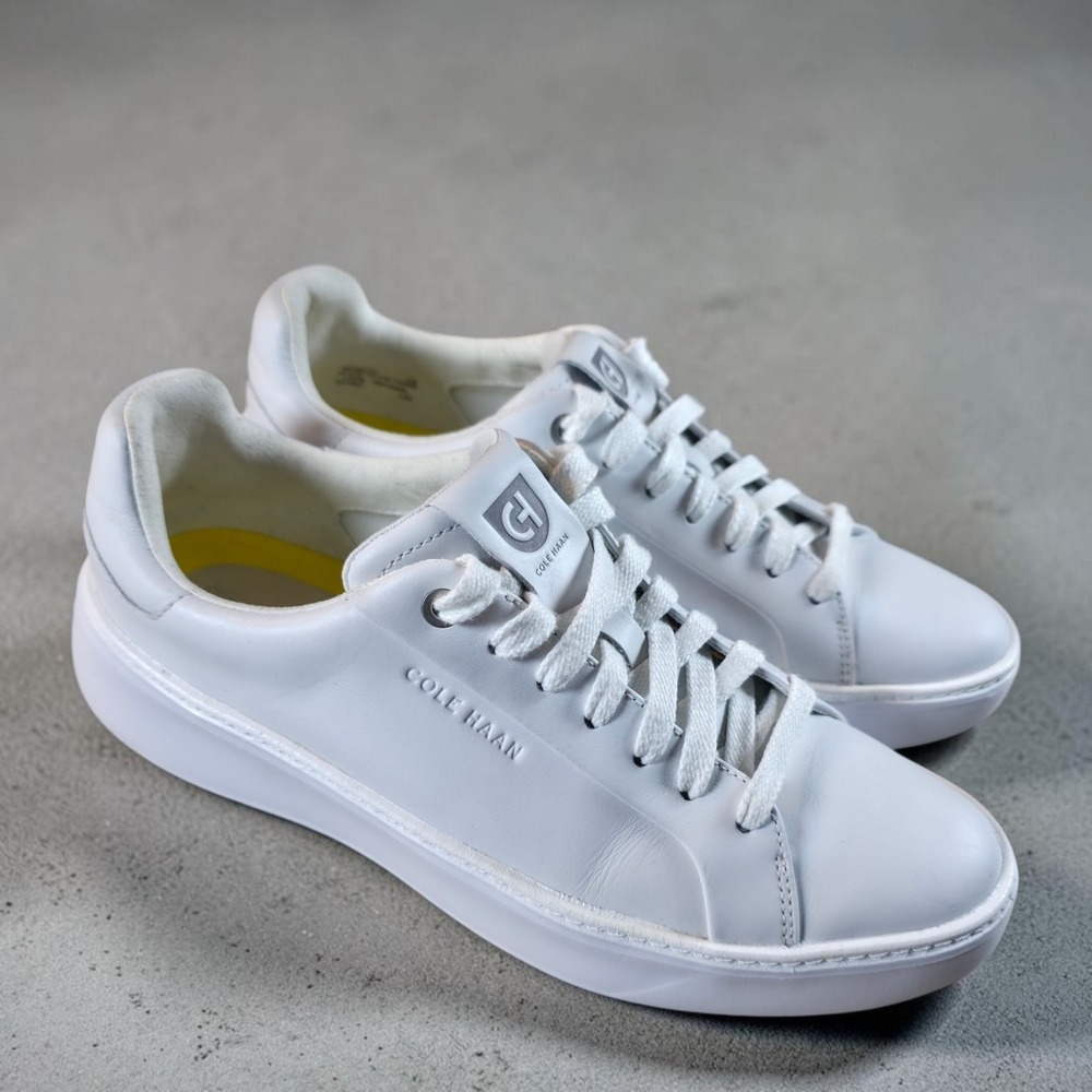 Cole Haan Grandpro Topspin Women's Size 7 B Sneakers White Leather W26079